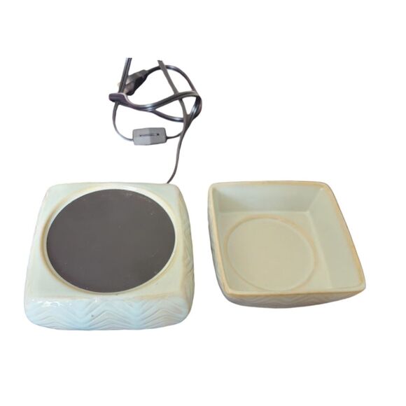 Wax Warmer - Picture 2 of 11